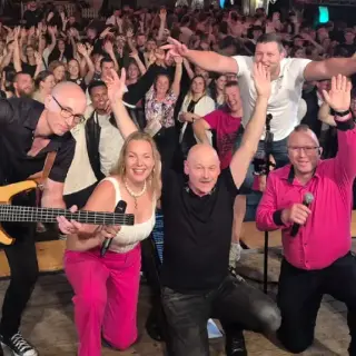 Butta bei de Fische auf der Bühne - Schutzenfest, Osnabrück