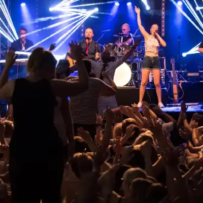 Crowd dancing at Schützenfest